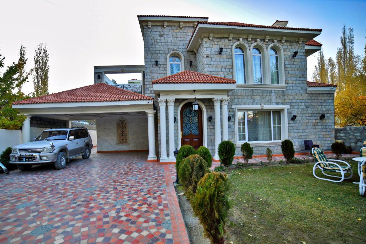 סקרדו Arish Luxury Suites מראה חיצוני תמונה