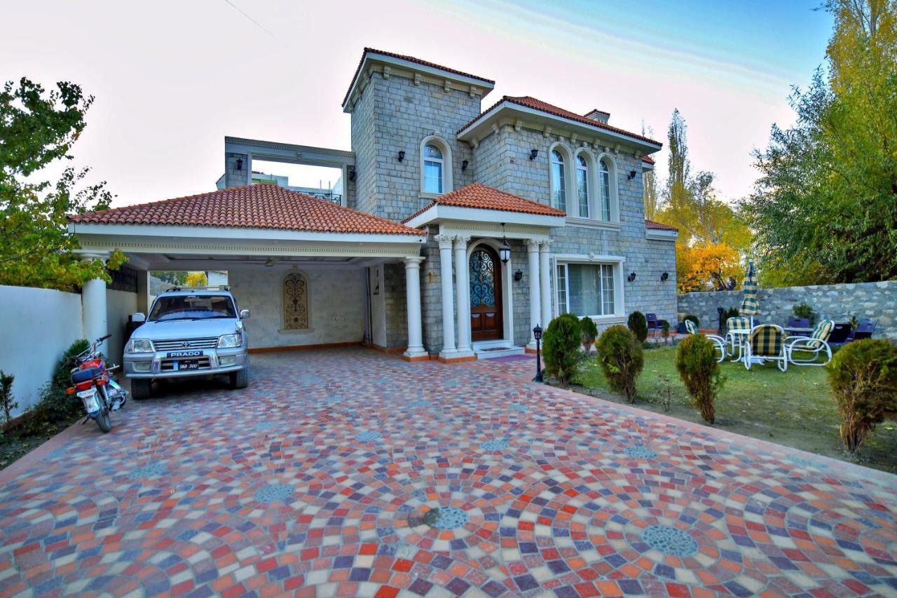סקרדו Arish Luxury Suites מראה חיצוני תמונה