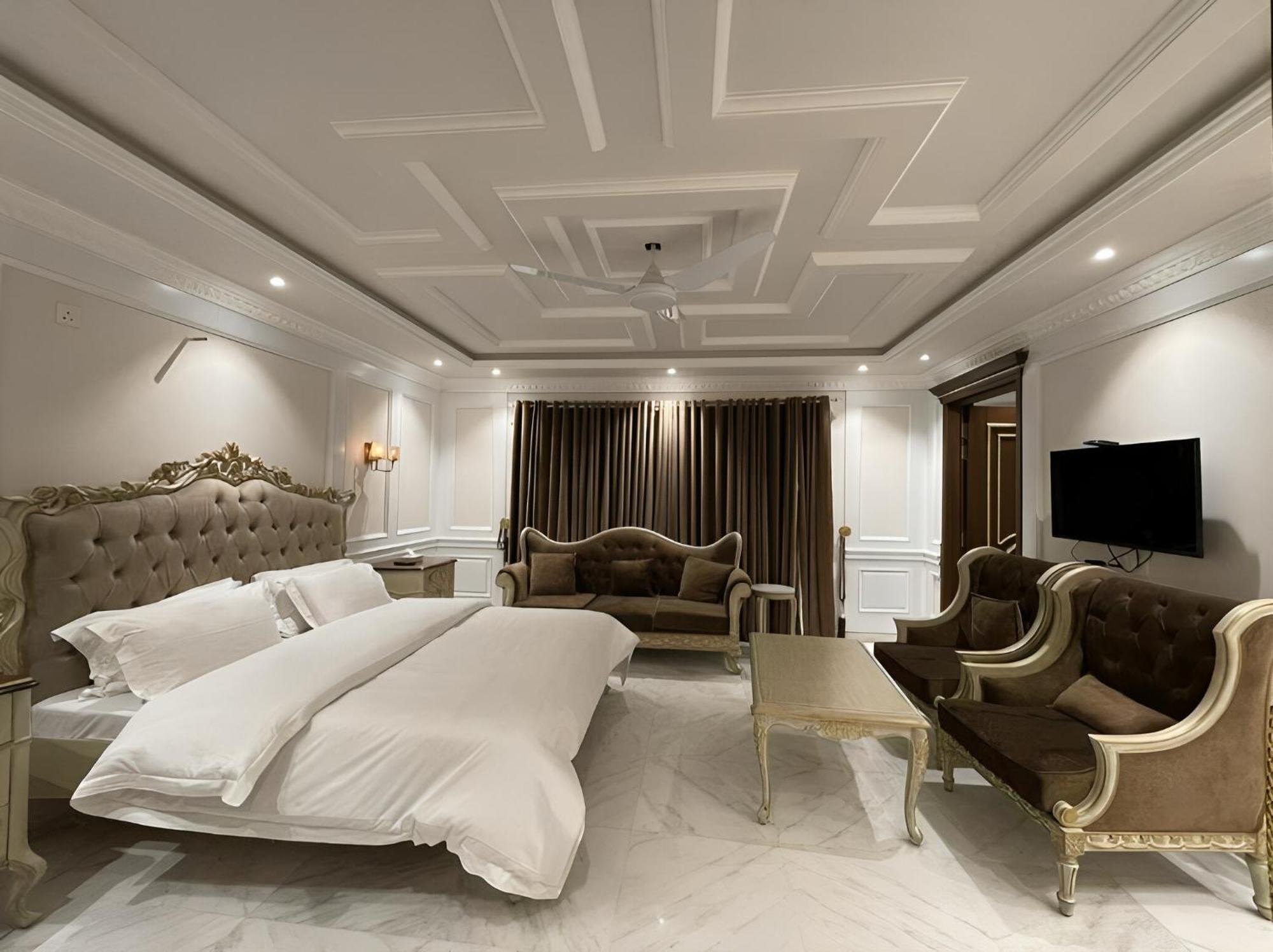 סקרדו Arish Luxury Suites מראה חיצוני תמונה